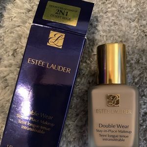 Estée Lauder Double Wear Foundation 2N1